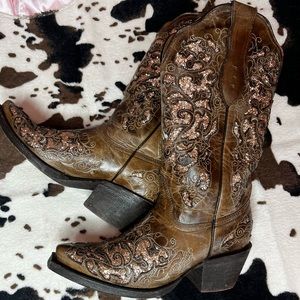 WESTERN COWGIRL BOOTS